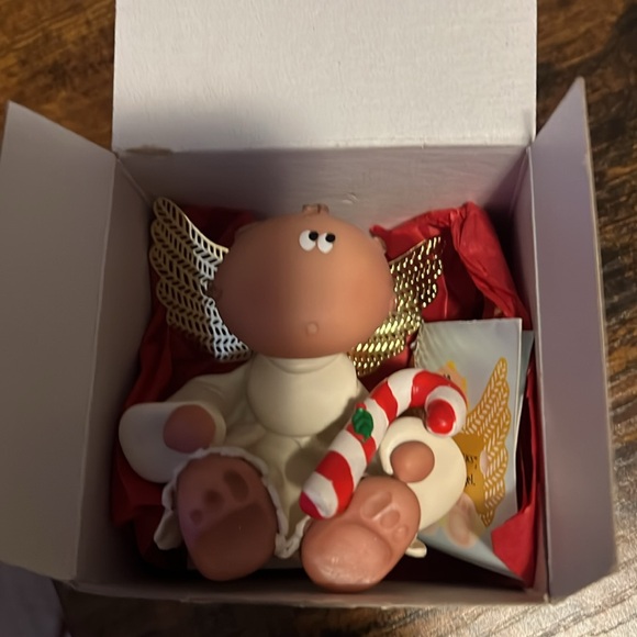 Russ Angel Cheeks Guardian Angel, comes in box with tags attached. - Picture 8 of 9